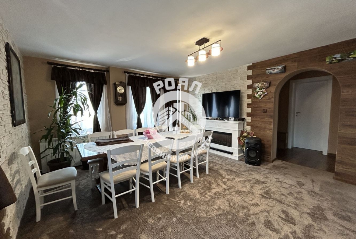 Роял Имоти продава Ексклузивно къща в гр.Копривщица - 0