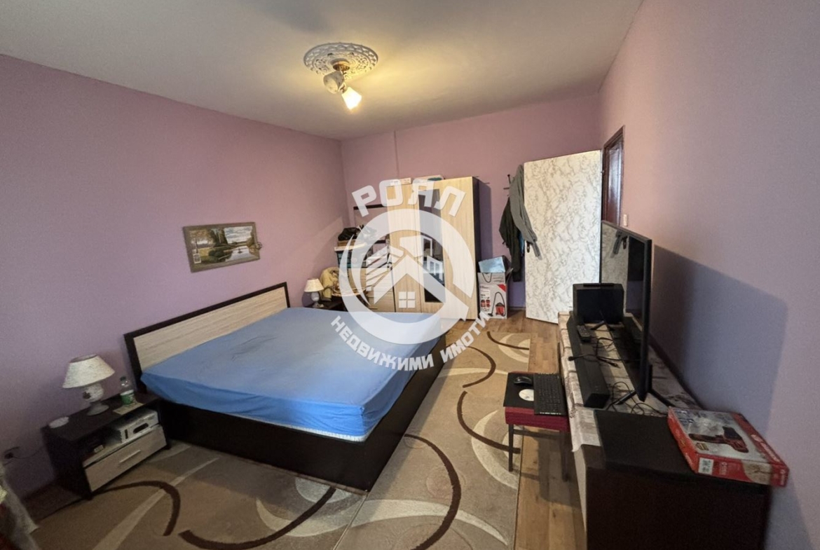 Роял имоти продава Есклузивно двустаен, обзаведен апартамент, Кючук Париж, Пловдив - 0