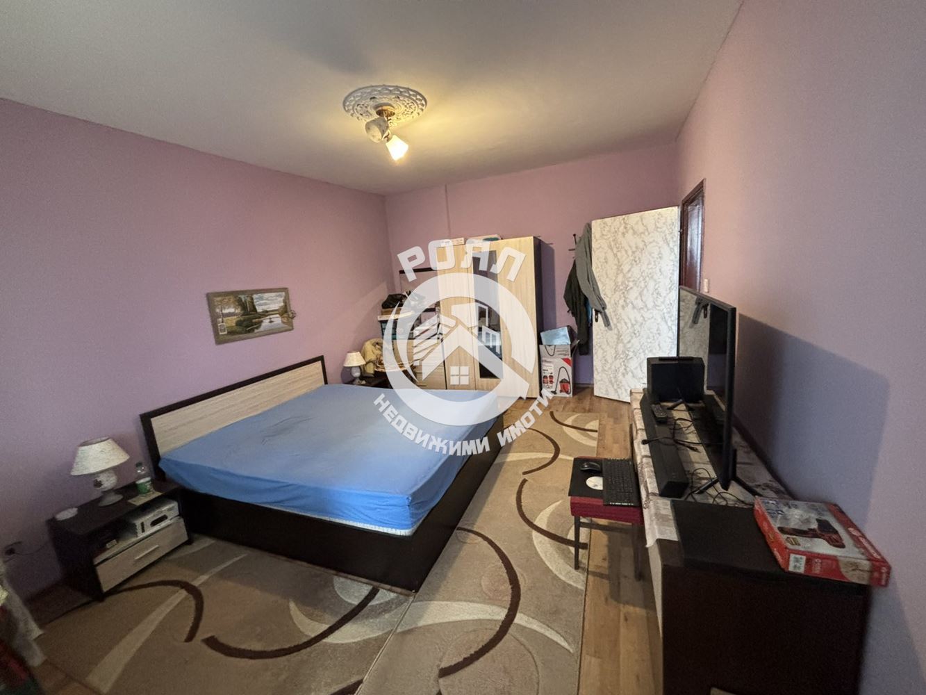 Роял имоти продава Есклузивно двустаен, обзаведен апартамент, Кючук Париж, Пловдив - 0