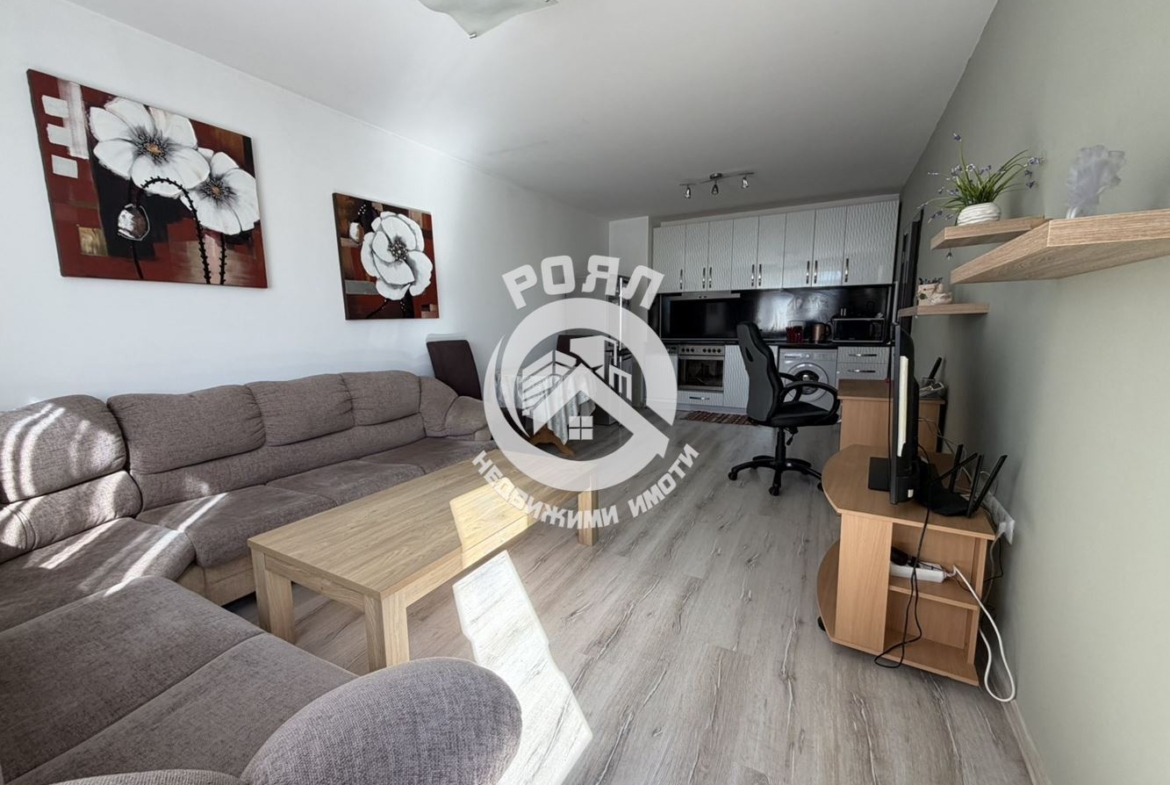 Роял имоти отдава под наем двустаен апартамент, Център, Пловдив - 0