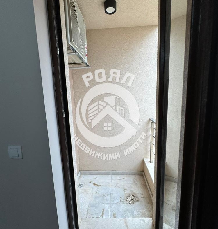 Роял Имоти продава Ексклузивно едностаен апартамент в Смирненски, Пловдив - 0