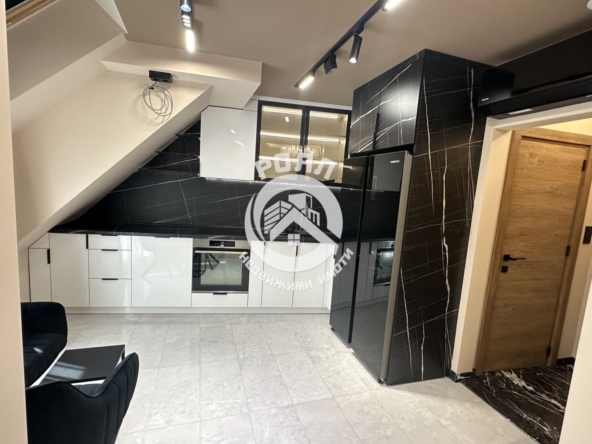 Роял имоти продава луксозен мезонет в сърцето на град Пловдив - 0