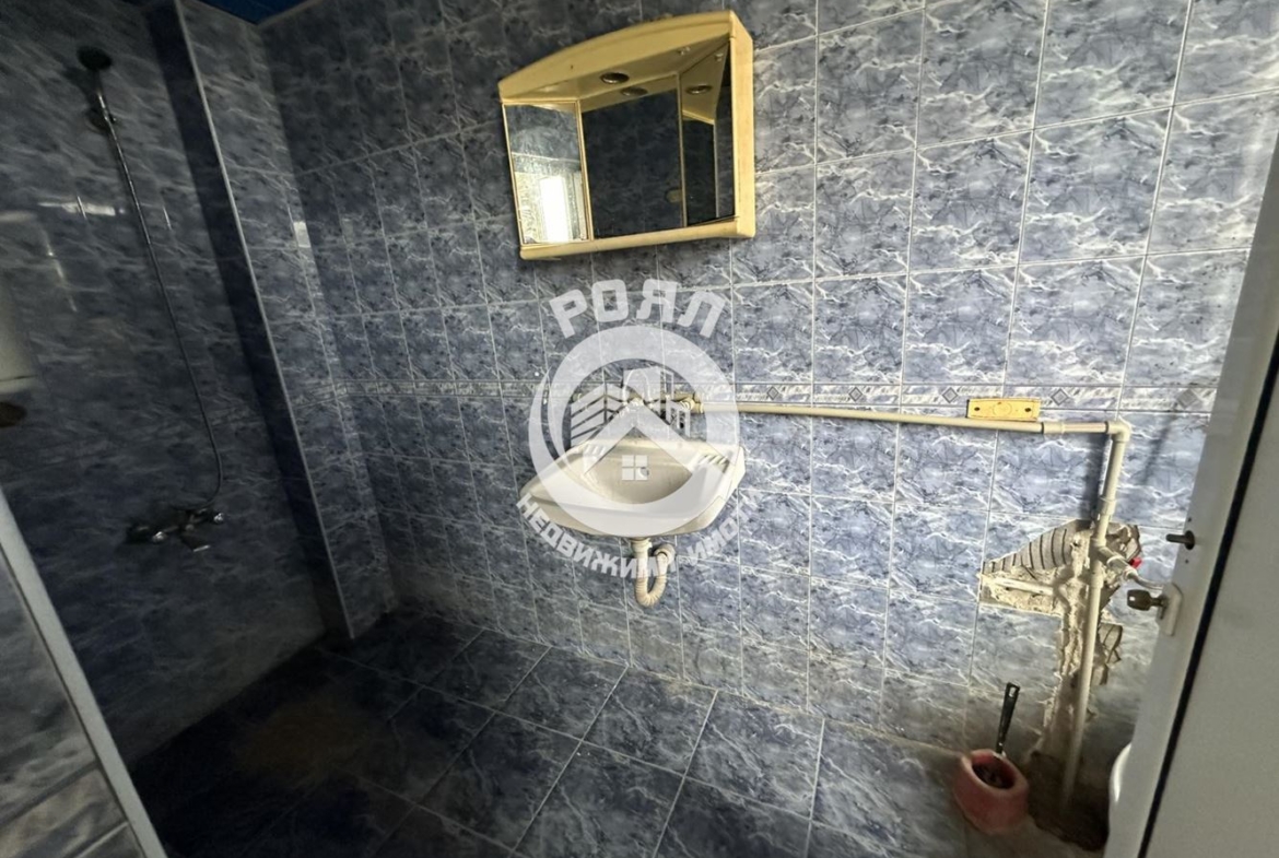 Роял Имоти продава двуетажна къща в гр.Перущица - 0