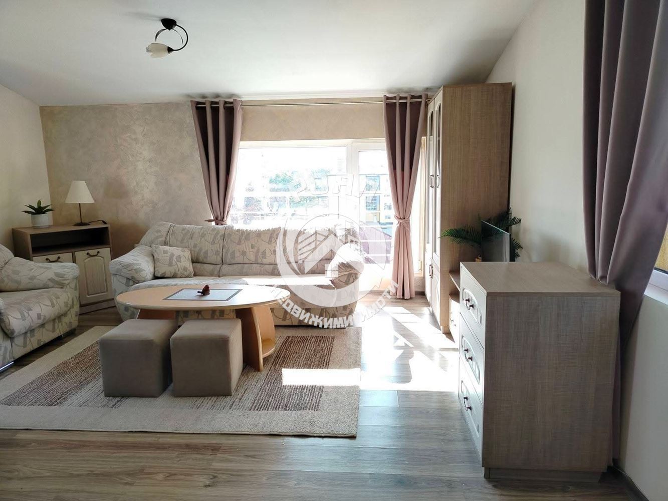 Роял имоти отдава под наем двустаен апартамент, Кършияка, Пловдив - 0