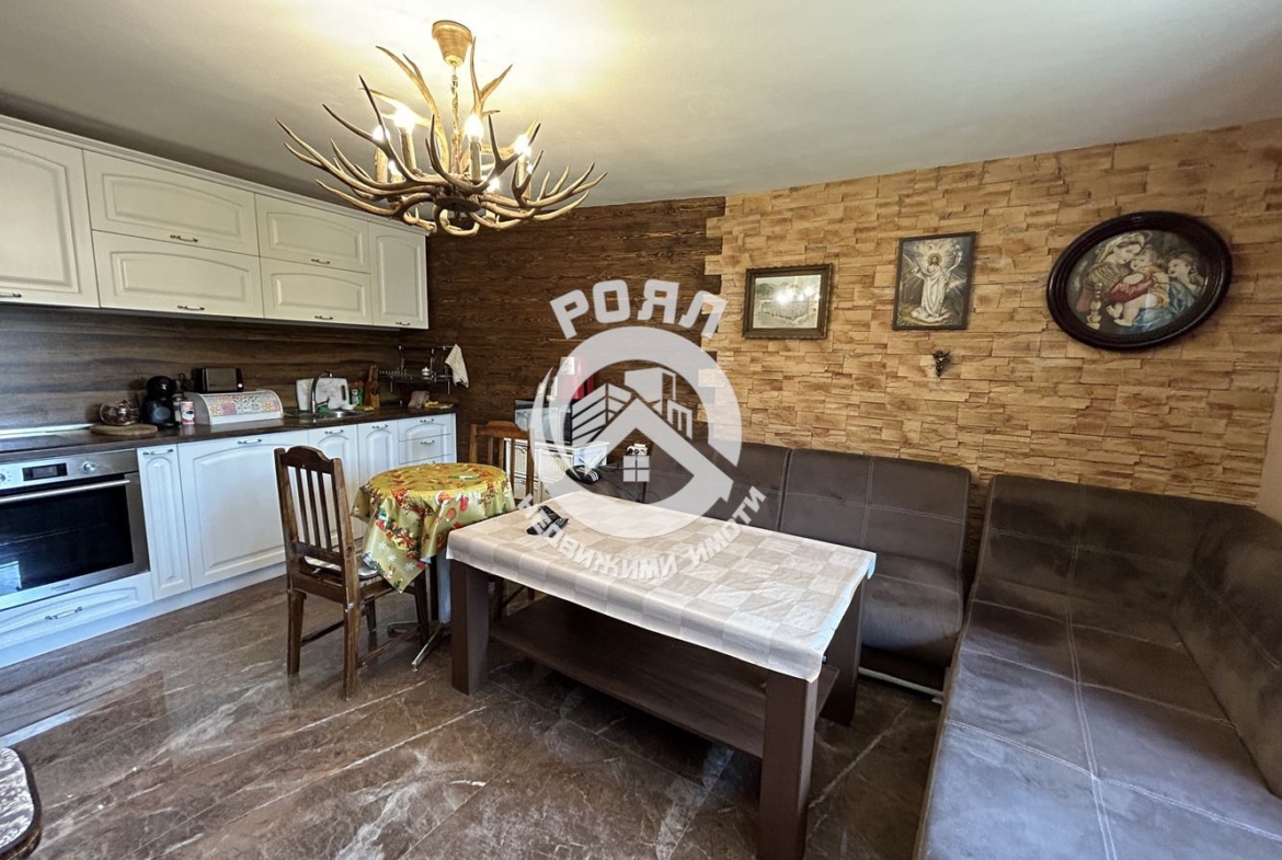 Роял Имоти продава Ексклузивно къща в гр.Копривщица - 0