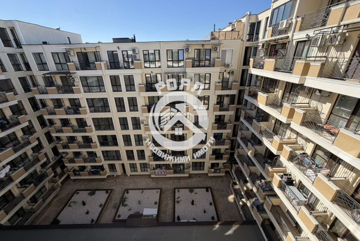 Роял имоти отдава под наем двустаен апартамент, Център, Пловдив - 0