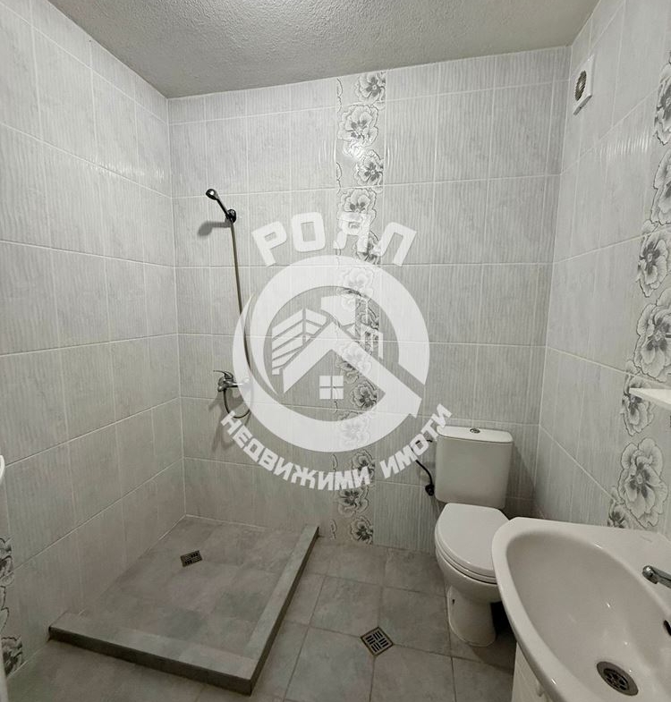 Роял имоти отдава под наем двустан апартамент в Кючук Париж, Пловдив - 0