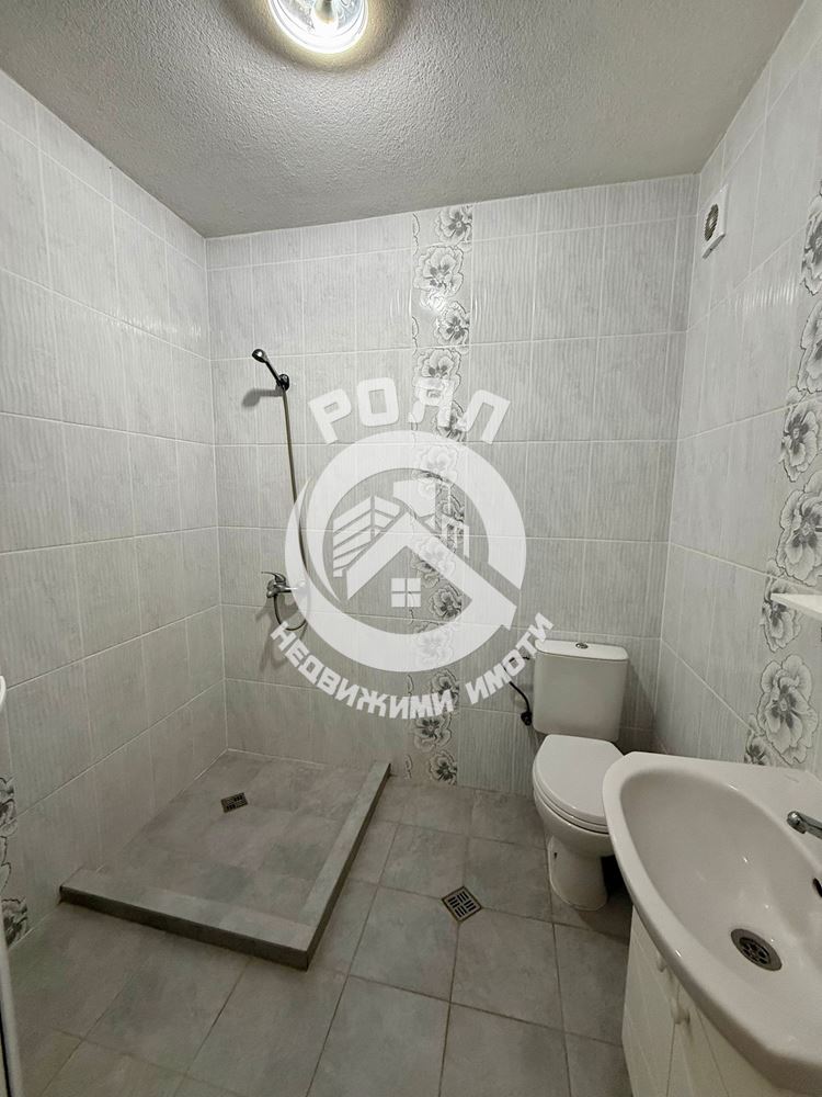 Роял имоти отдава под наем двустан апартамент в Кючук Париж, Пловдив - 0