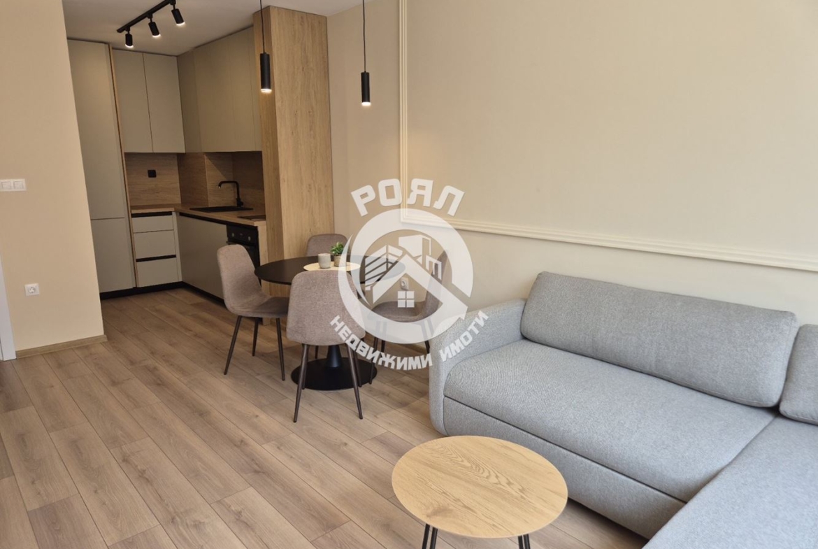 Роял имоти продава двустаен, обзаведен апартамент в кв.Съдийски, Пловдив - 0