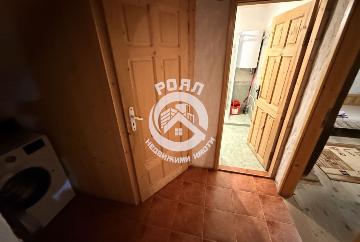 Роял Имоти продава самостоятелна къща за гости в с. Хвойна, област Смолян - 0