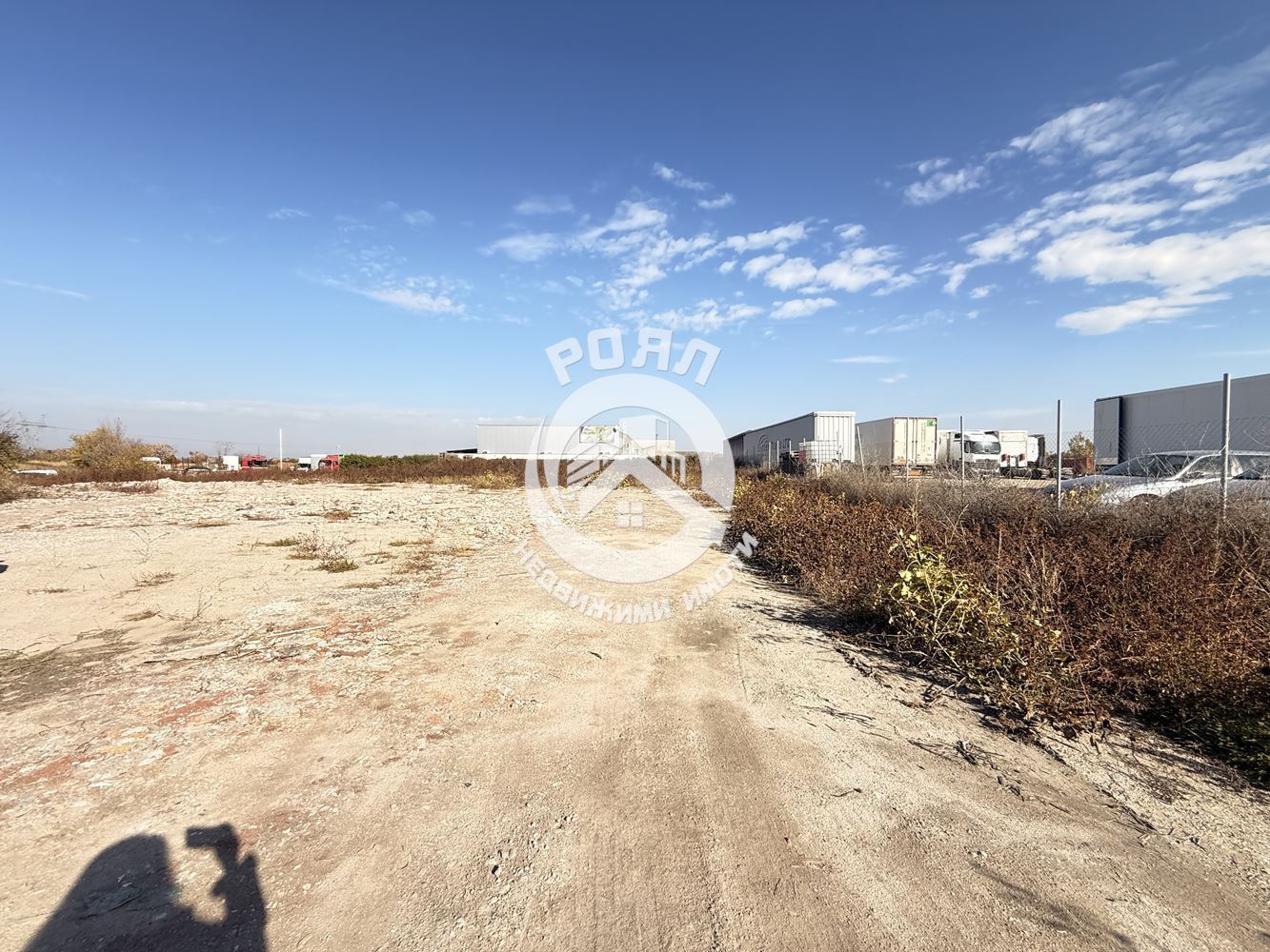 Роял имоти продава Ексклузивно Парцел ,Земеделски имот на втора линия Между кв.Прослав и Коматево - 0