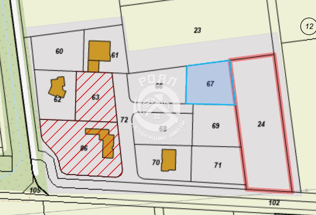 Роял Имоти продава парцел в село Златитрап - 0