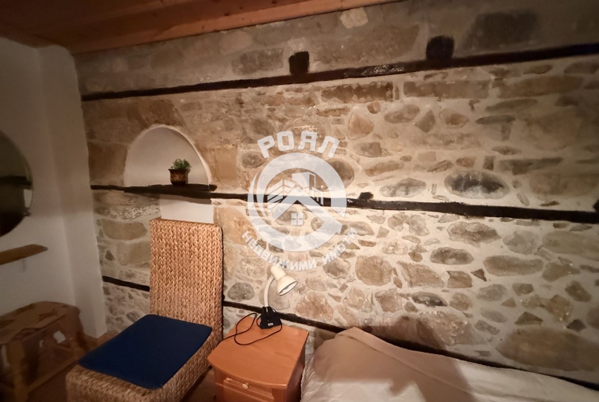 Роял Имоти продава самостоятелна къща за гости в с. Хвойна, област Смолян - 0