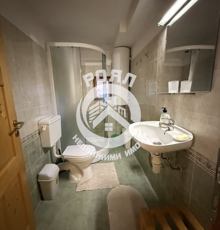 Роял Имоти продава самостоятелна къща за гости в с. Хвойна, област Смолян - 0