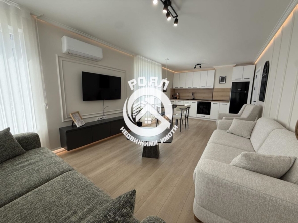 Роял Имоти предлага за продажба нов, луксозно обзаведен двустаен апартамент с гараж - 0