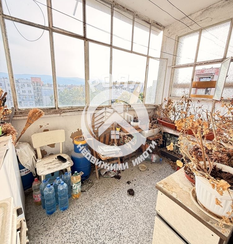 Роял Имоти продава Ексклузивно двустаен апартамент, кв.Кичук Париж , Пловдив - 0