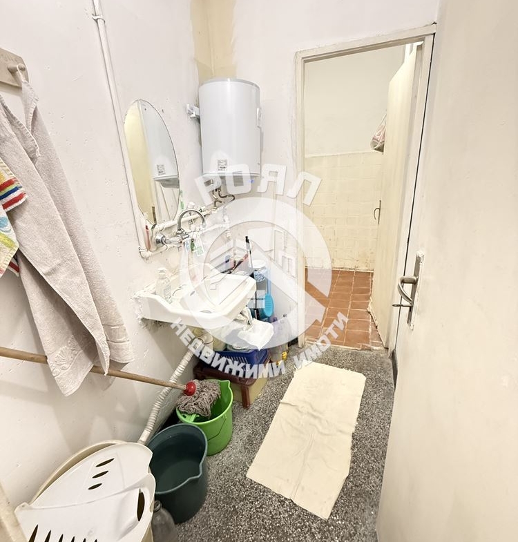 Роял Имоти продава многостаен апартамент в кв.Тракия, Пловдив - 0