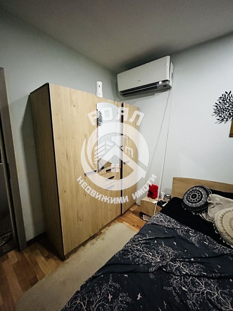 Роял Имоти продава едноетажна къща с двор в гр.Съединение - 0