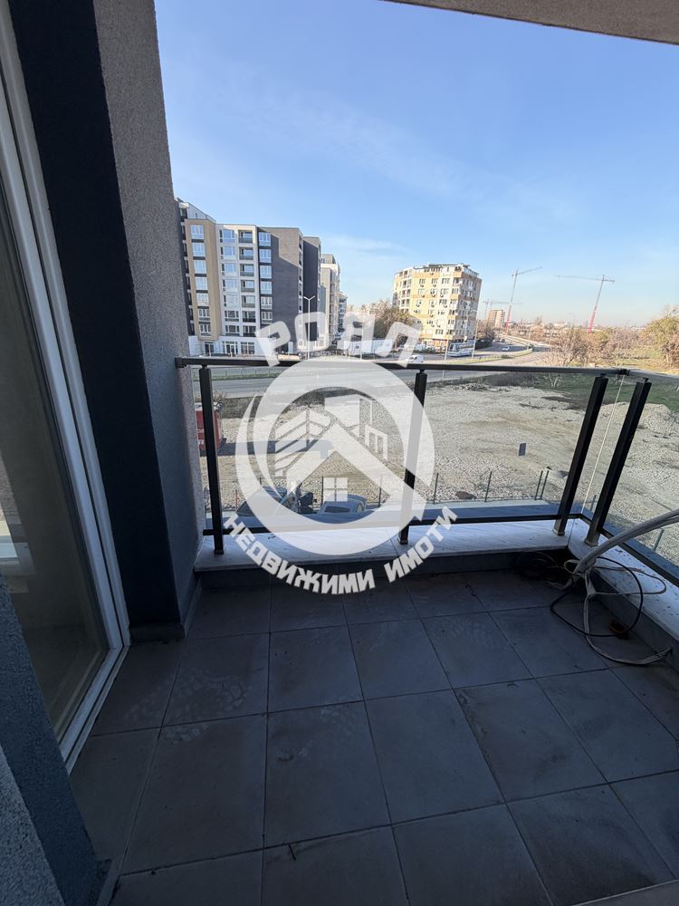 Роял имоти продава Ексклузивно тристаен апартамент, с акт 16, кв.Гагарин, Пловдив - 0