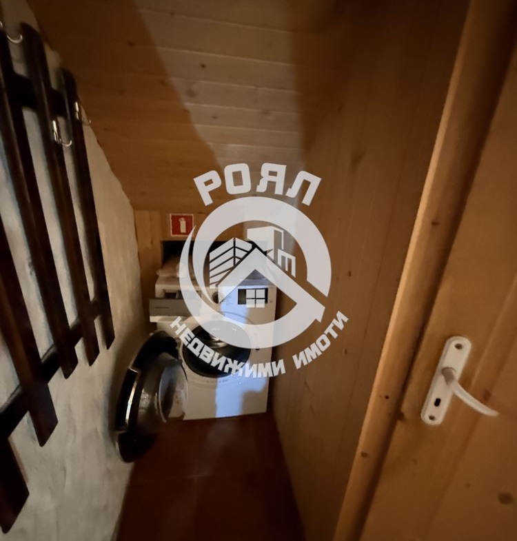 Роял Имоти продава самостоятелна къща за гости в с. Хвойна, област Смолян - 0