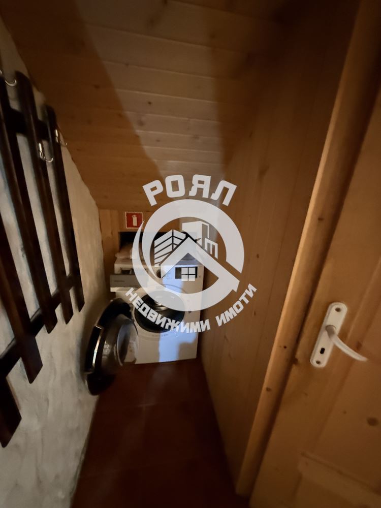 Роял Имоти продава самостоятелна къща за гости в с. Хвойна, област Смолян - 0