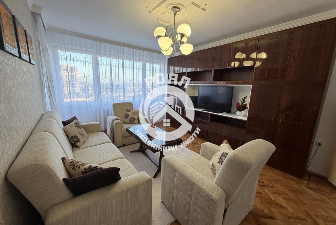 Роял Имоти отдава под наем двустаен апартамент в Центъра на гр.Пловдив - 0