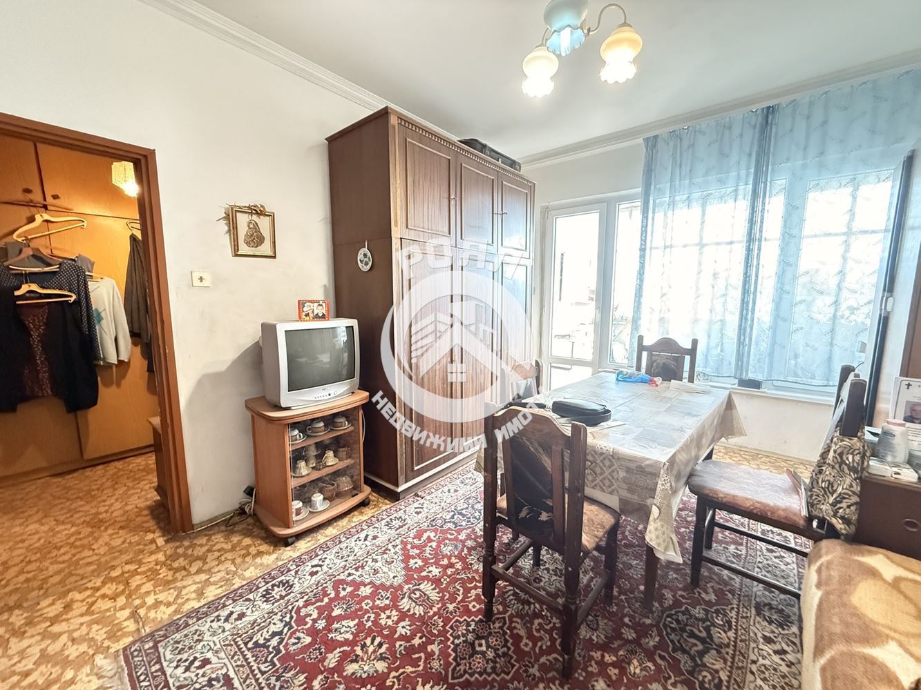 Роял Имоти продава Ексклузивно двустаен апартамент, кв.Кичук Париж , Пловдив - 0