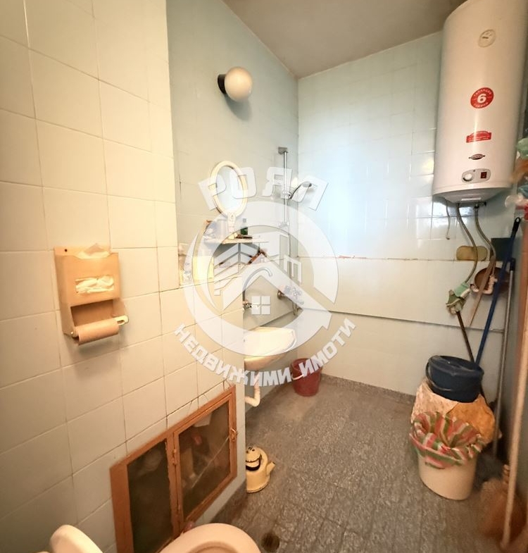 Роял Имоти продава Ексклузивно двустаен апартамент, кв.Кичук Париж , Пловдив - 0