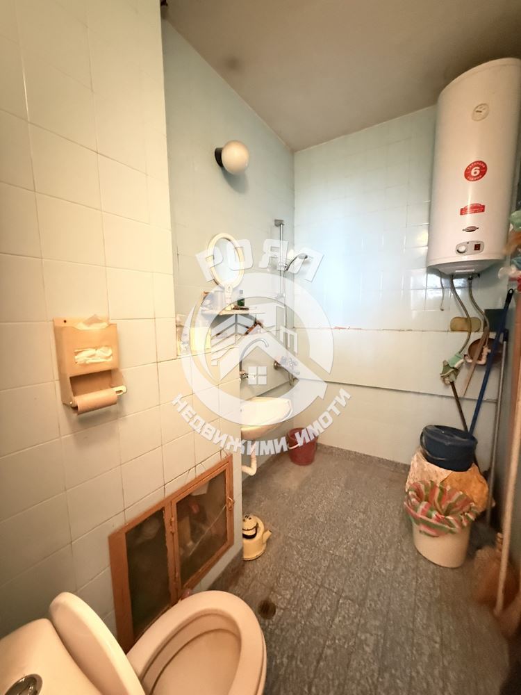 Роял Имоти продава Ексклузивно двустаен апартамент, кв.Кичук Париж , Пловдив - 0