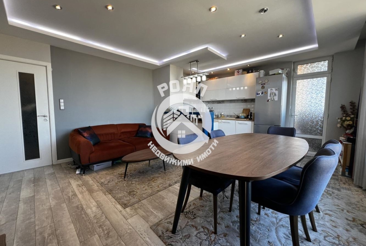 Роял имоти продава тристаен, обзаведен апартамент, Тракия, Пловдив - 0