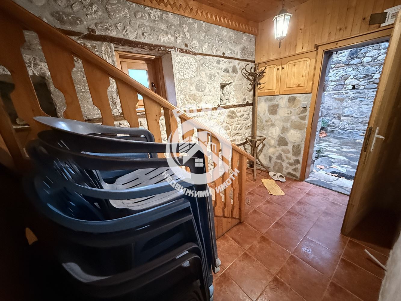 Роял Имоти продава самостоятелна къща за гости в с. Хвойна, област Смолян - 0