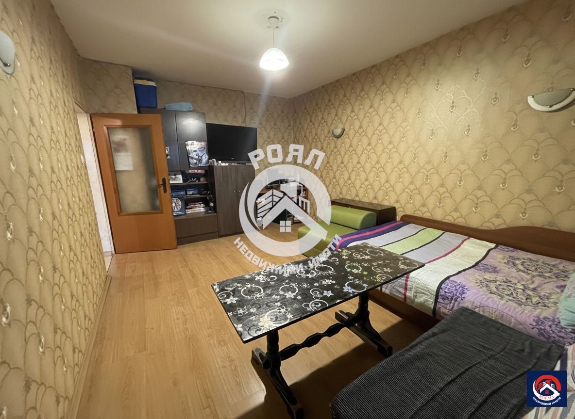 Роял имоти продава двустаен апартамент, Въстанически, Пловдив - 0