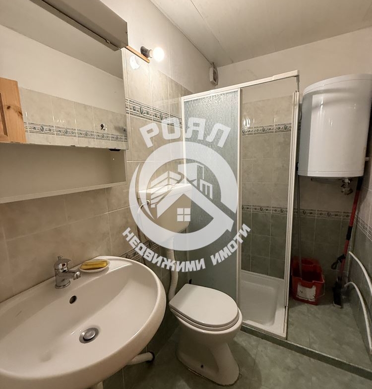 Роял Имоти продава самостоятелна къща за гости в с. Хвойна, област Смолян - 0