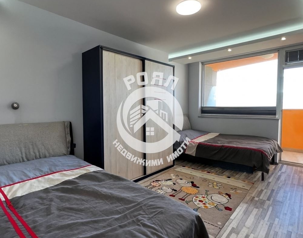 Роял имоти продава тристаен, обзаведен апартамент, Тракия, Пловдив - 0