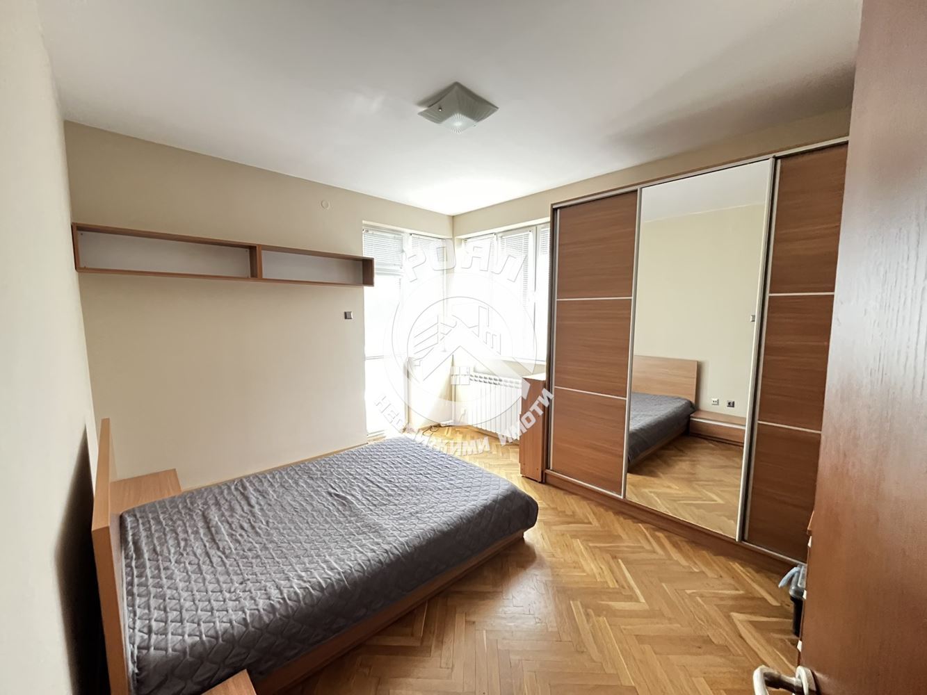 Роял имоти отдава под наем тристаен апартамент, Център, Пловдив - 0