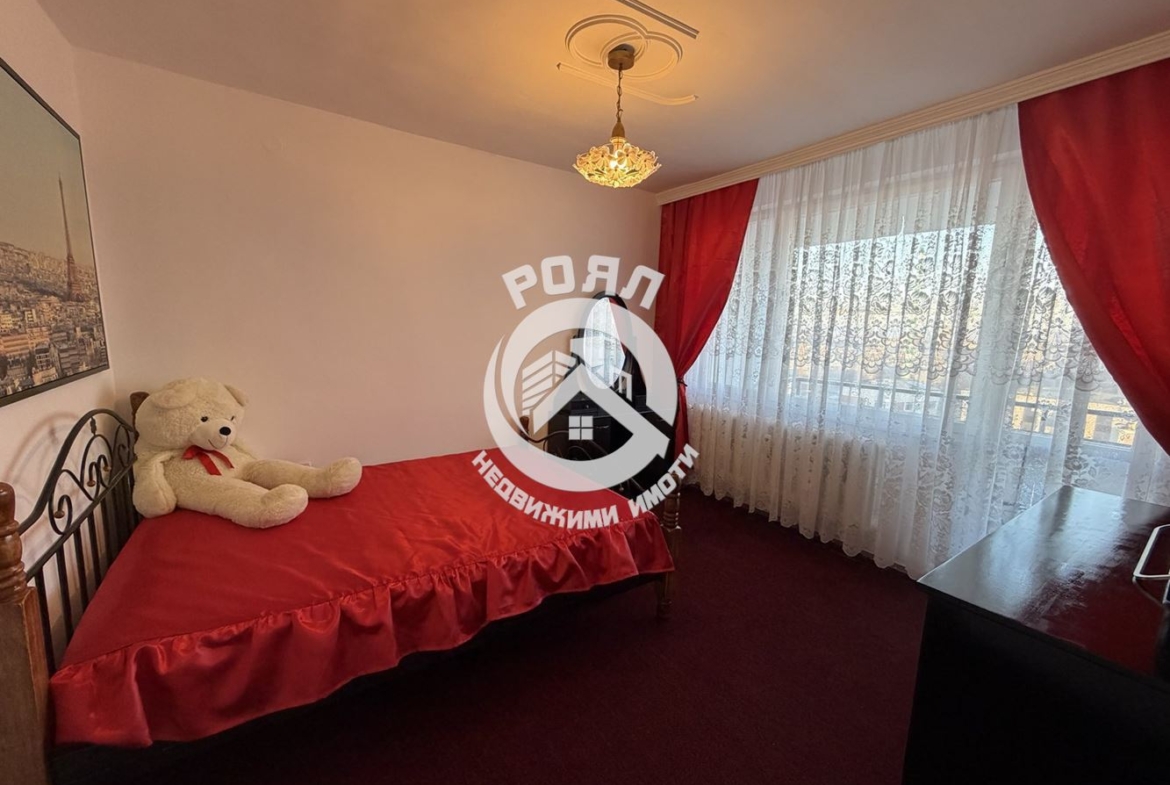 Роял Имоти отдава под наем двустаен апартамент в Центъра на гр.Пловдив - 0