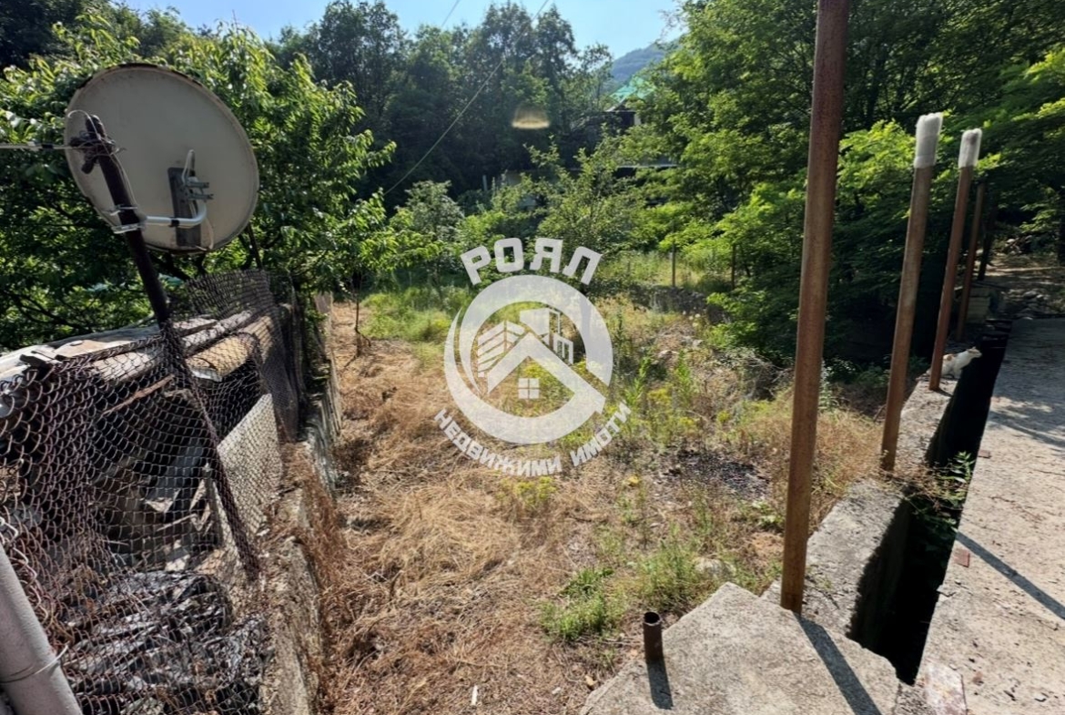 Роял Имоти продава парцел в село Бачково, местност Мътеница - 0