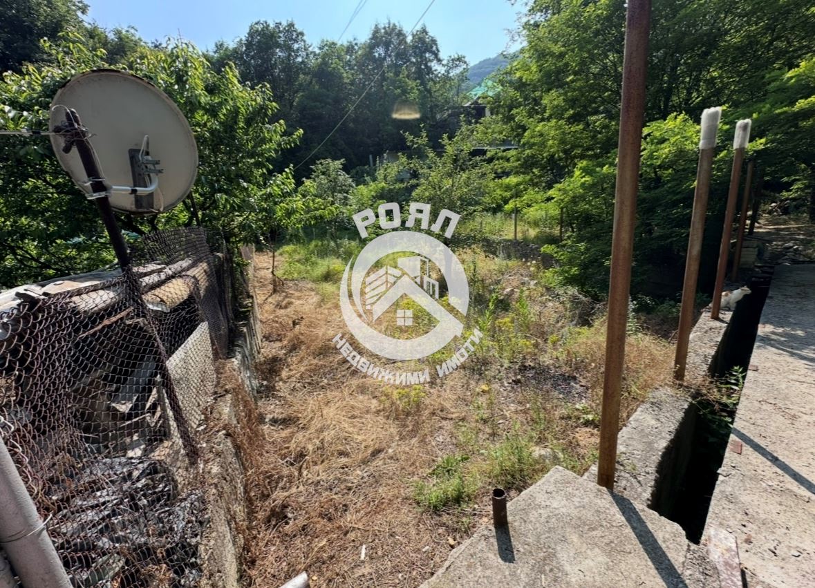 Роял Имоти продава парцел в село Бачково, местност Мътеница - 0