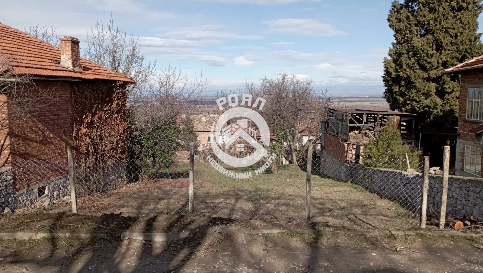 Роял Имоти продава парцел в с.Брестовица - 0