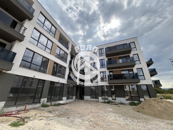 Роял Имоти продава тристаен апартамент в гр.Пловдив,кв.Остромила - 0