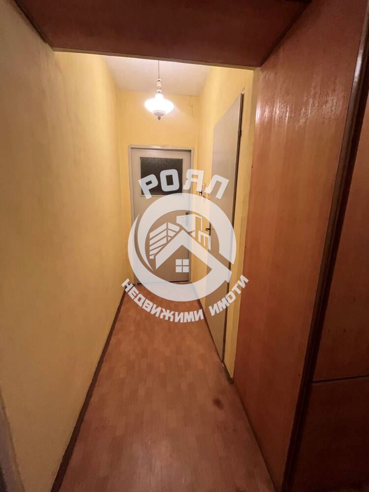 Роял имоти продава двустаен апартамент ,,Гарсониера Лукс,,Кв.Изгрев,Пловдив - 0