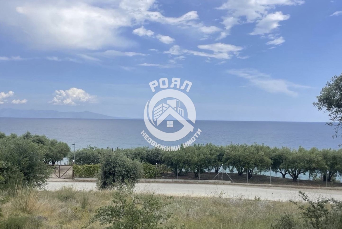 Парцел на метри от плажа в района на Фолия, Гърция | 5 000 кв.м | 250 000 € - 0
