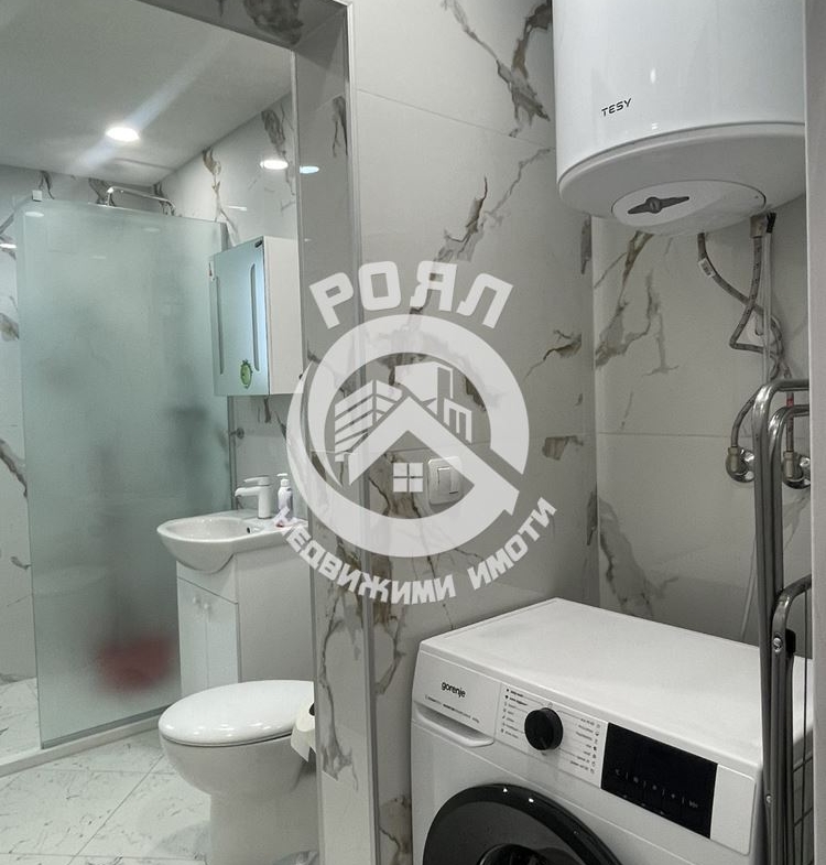 Роял имоти предлага етаж от луксозна сграда под наем,гр Пловдив;кв Остромила - 0