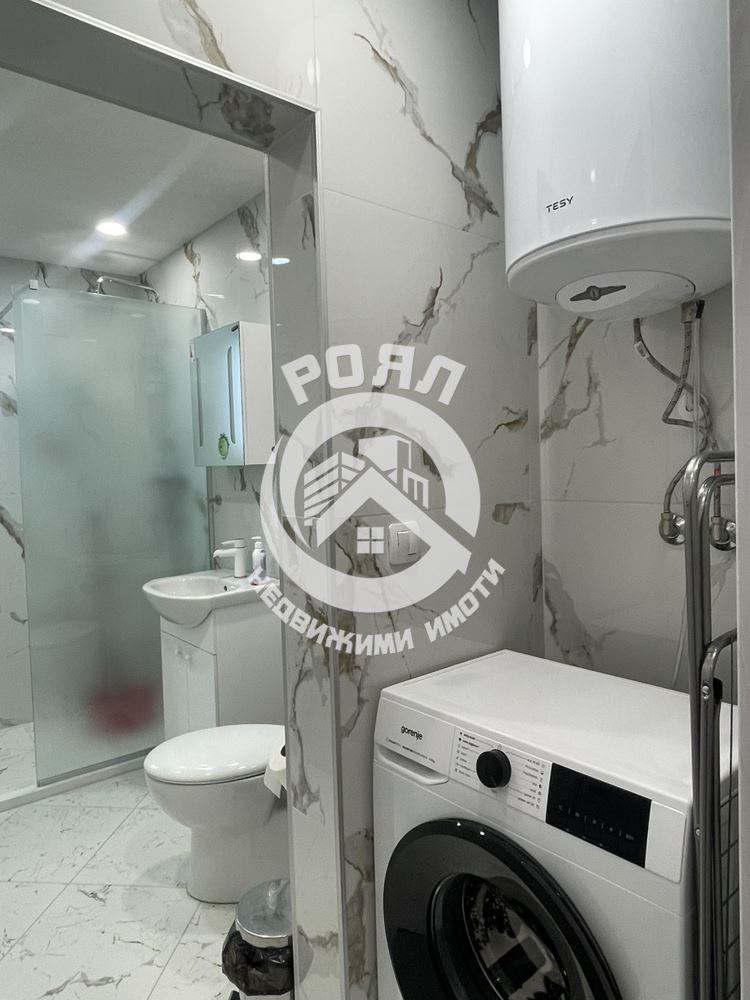 Роял имоти предлага етаж от луксозна сграда под наем,гр Пловдив;кв Остромила - 0