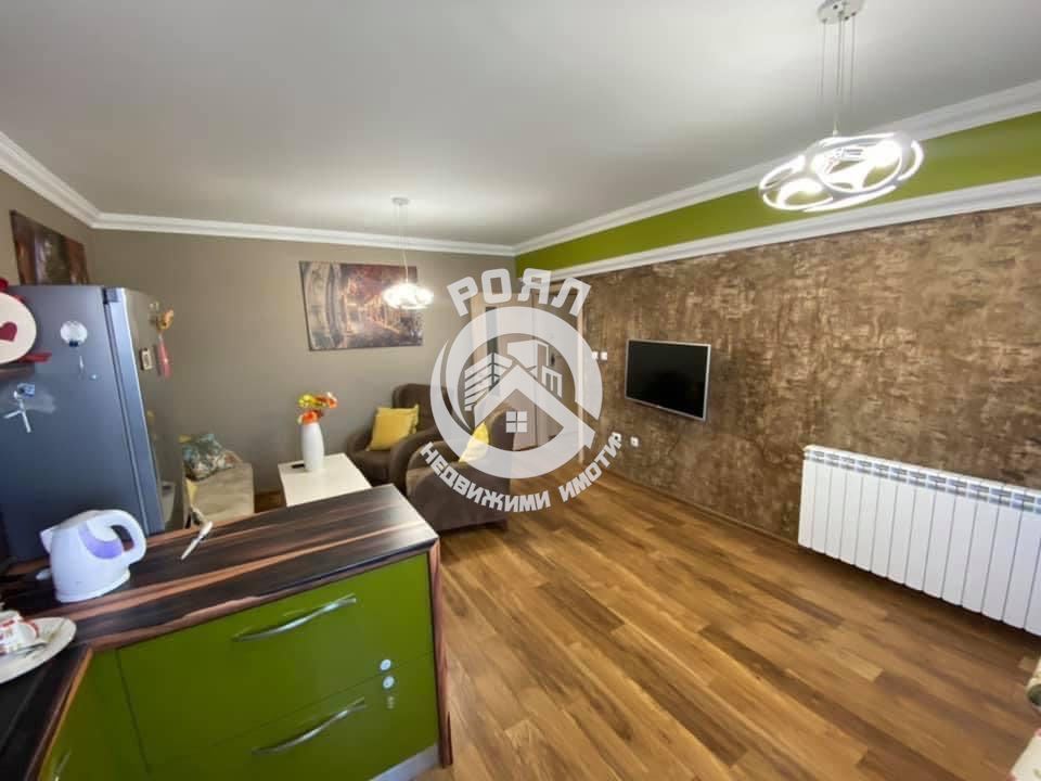 Роял имоти отдава под наем двустаен апартамент до МОЛ Пловдив - 0