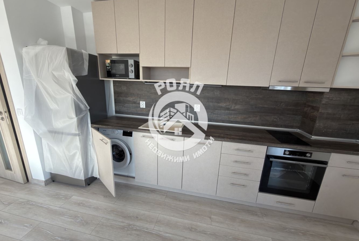 Роял Имоти отдава под наем тристаен апартамент в кв.Беломорски, Пловдив - 0