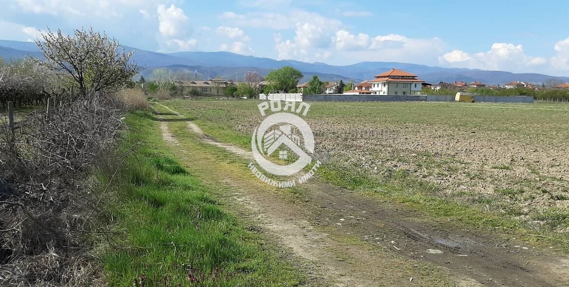 Роял Имоти продава парцел за жилищно строителство в кв.Коматево, Пловдив - 0