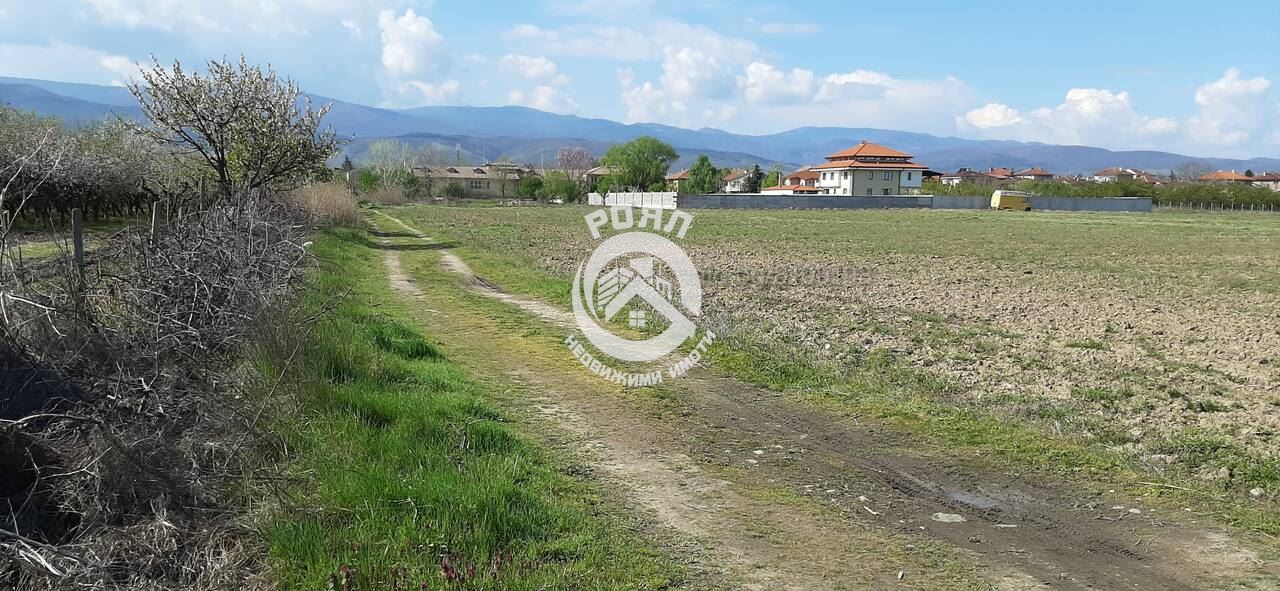 Роял Имоти продава парцел за жилищно строителство в кв.Коматево, Пловдив - 0