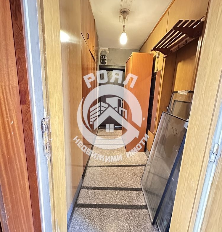 Роял имоти продава многостаен апартамент , Кючук Париж, Пловдив - 0