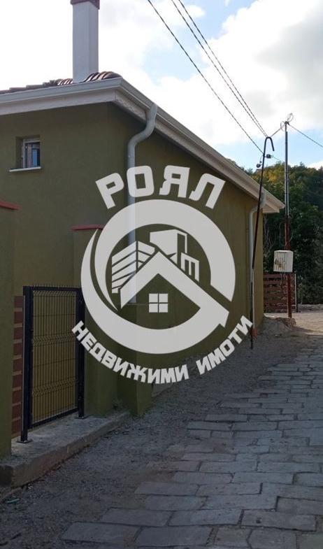 Роял имоти продава къща в село Руен, Пловдив - 0